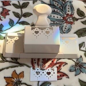 Large EK Success Martha Stewart Crafts Heart Lattice Edge Punch